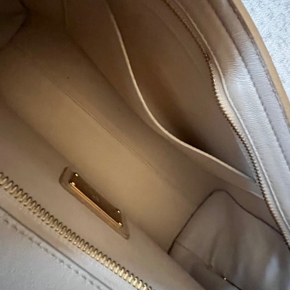 Salvatore Ferragamo leather shoulder bag with top handle - Picture 12 of 13